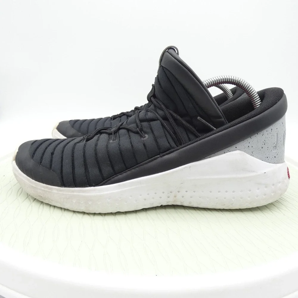 Air Jordan Flight Luxe 919715-006 Men US 11 Basketball Shoes Black White Sneaker